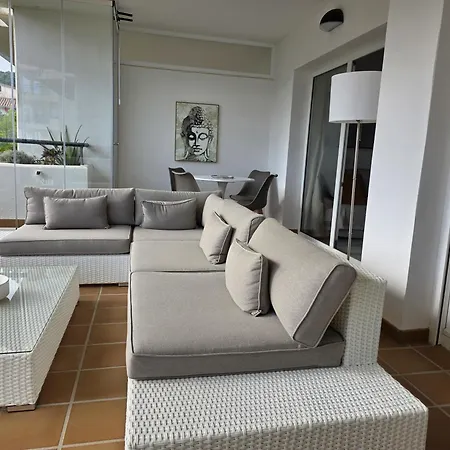 Stylish Beachfront With Sea View